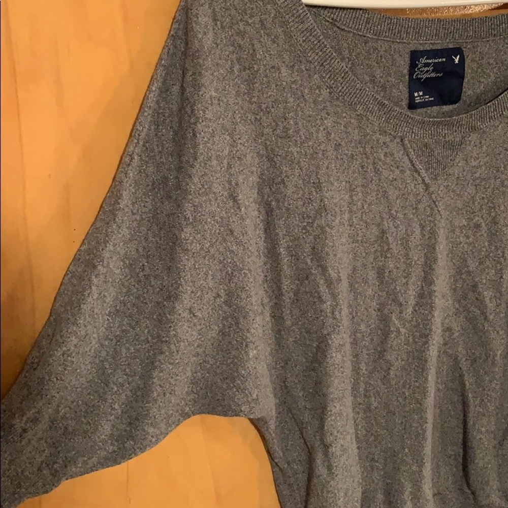 grey t-shirt - Picture 4 of 4